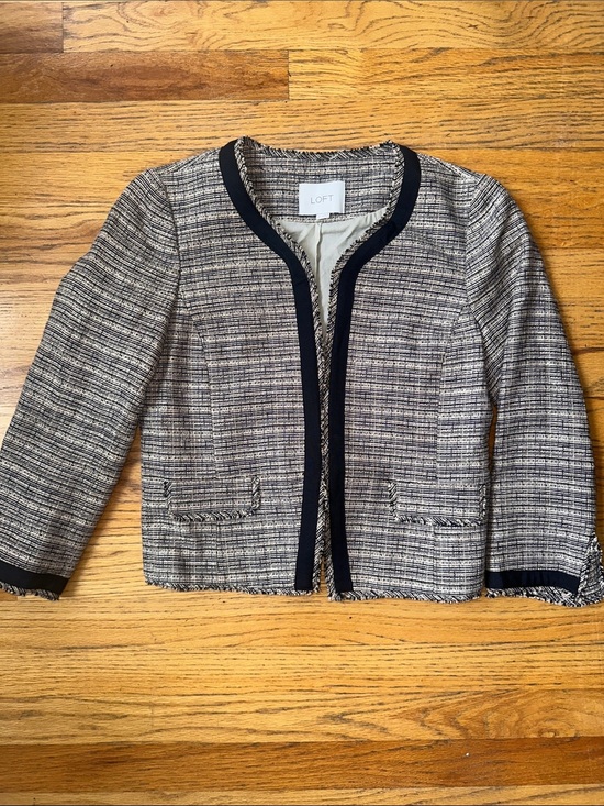 LOFT Jackets & Blazers - LOFT Black and Tan Tweed Cropped Jacket